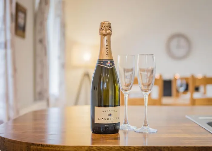 4 Bed In Penrith Oc-sz383 Nyaraló