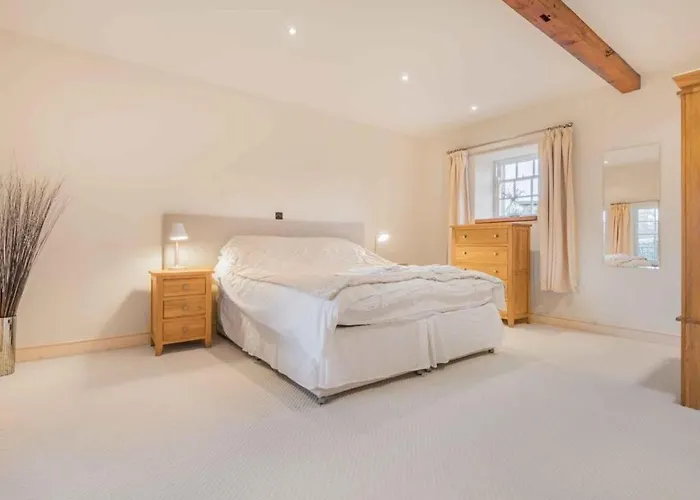 4 Bed In Penrith Oc-sz383 Nyaraló *