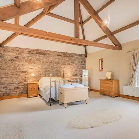 4 Bed In Penrith Oc-sz383 Hébergement de vacances *